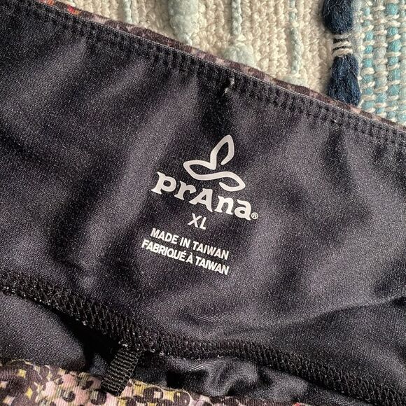 Prana Mid-Rise Cropped Leggings - size XL - Picture 2 of 4